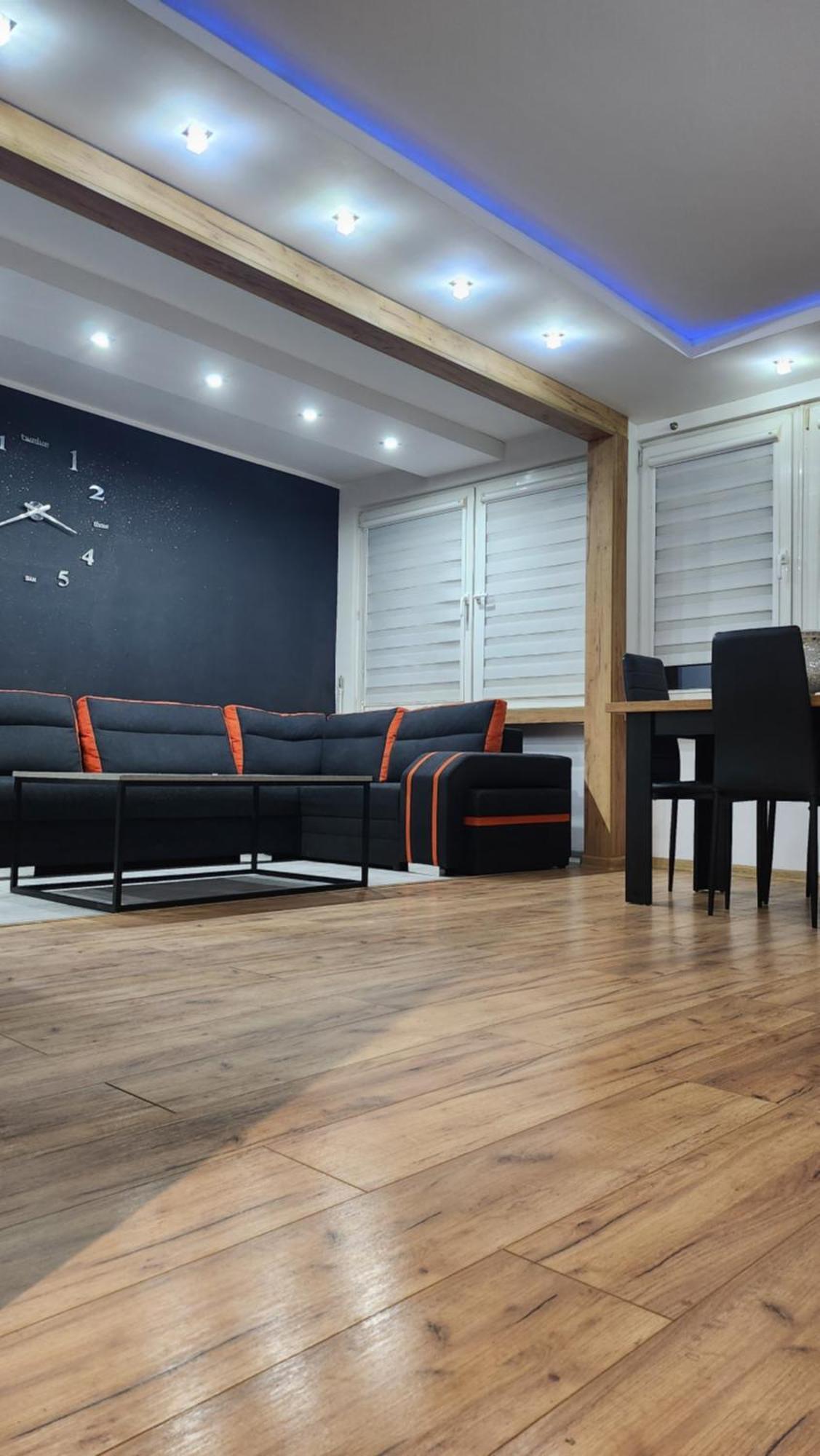 Ekskluzywny Apartament W Centrum Z Klimatyzacja I Balkonem Lubiń Exteriör bild